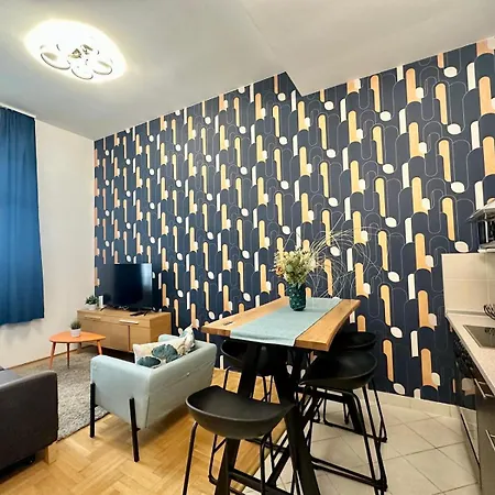 Gatsby Design By Chivi In Gozsdu #freeparking * Budapest