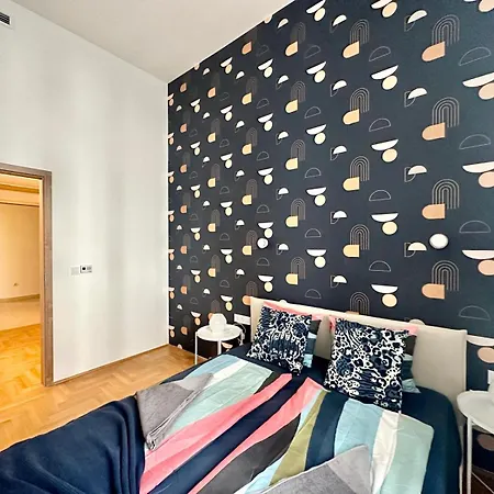 Gatsby Design By Chivi In Gozsdu #freeparking
