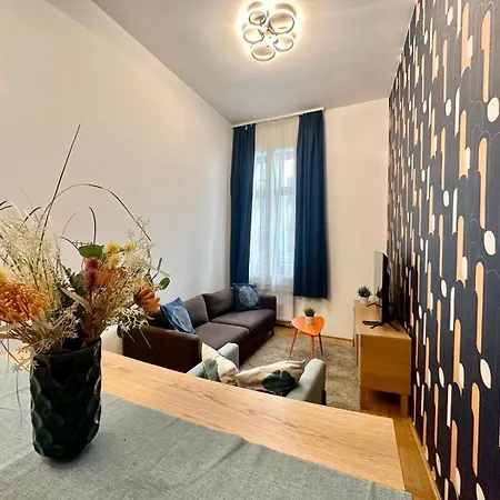 Apartment Gatsby Design By Chivi In Gozsdu #freeparking