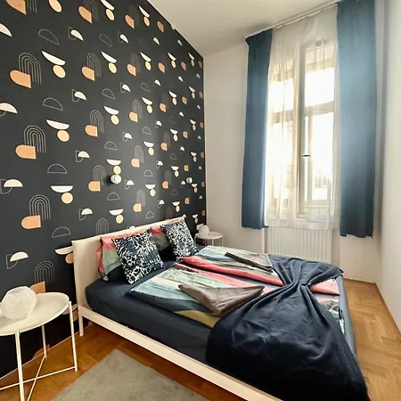 Gatsby Design By Chivi In Gozsdu #freeparking Apartment *