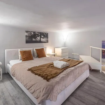 Apartment Superb Cozy In The Heart Of Budapest
