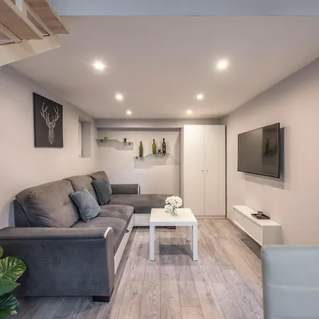 Apartment Superb Cozy In The Heart Of Budapest