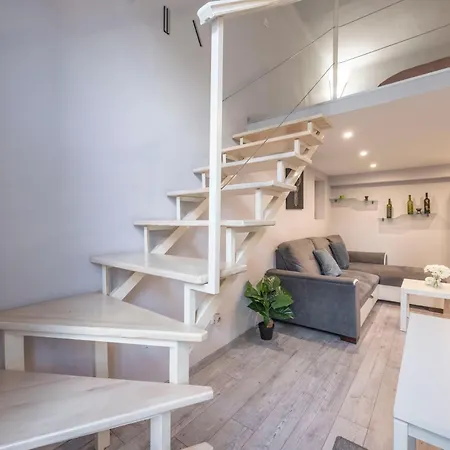 Superb Cozy In The Heart Of Apartment