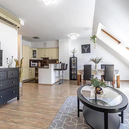 Gozsdu White Raven 504 With Free Underground Parking Appartement