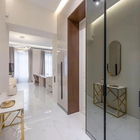 Luxurious High-end Grand Next To The Basilica Budapest