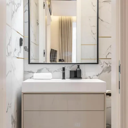 Apartment Luxurious High-end Grand Next To The Basilica