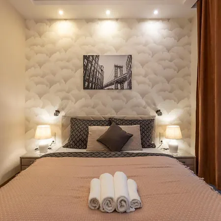 Exclusive N' Grand Center With 5 Bedrms Budapest