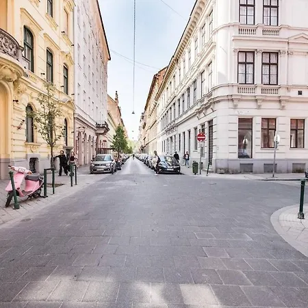 Brody Holiday-calm And Comfort With Two Double Bed * Budapest