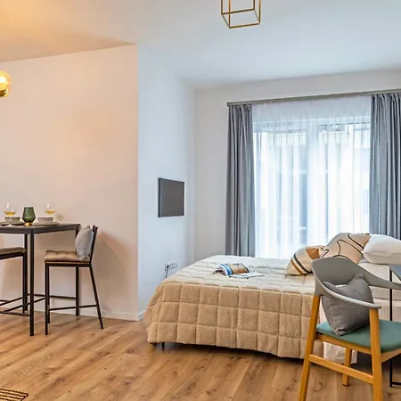 Marone Allure Premium Studio With Garden View Apartment *