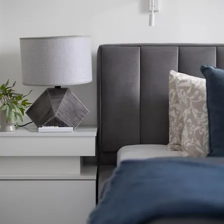 Deluxe & Minimalistic In The Heart Of Budapest