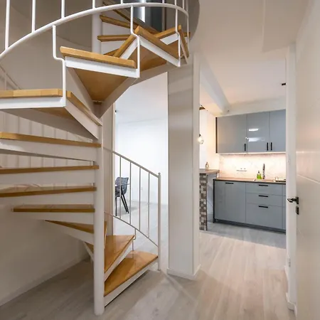 Deluxe & Minimalistic In The Heart Of * Budapest