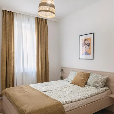 Charmcity With Air-condition Apartmán