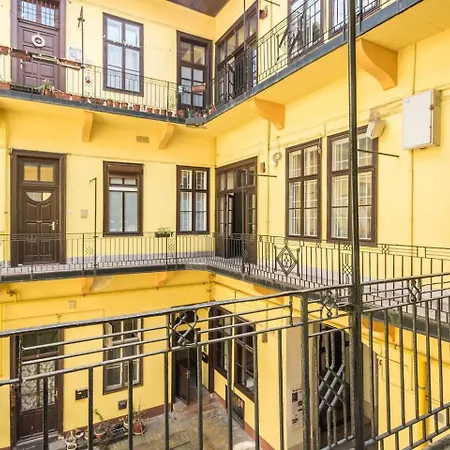 Brody Holiday-calm And Comfort With Two Double Bed * Budapest
