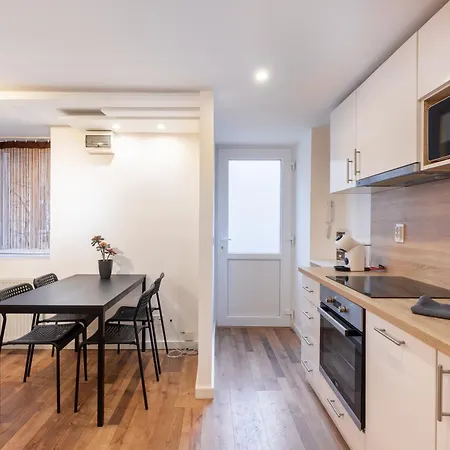 Sz27 A Szekely Apartment