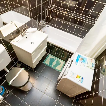 Supercentral Molnar 4 By Nw Budapest