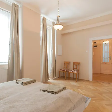 Apartment Salalala *