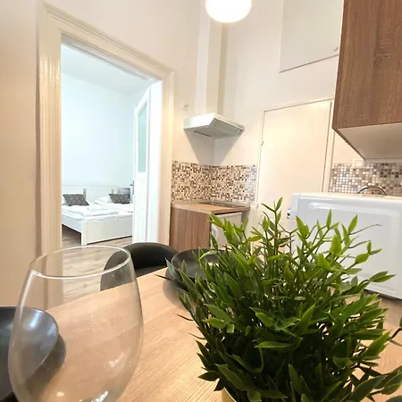 Apartment Lonyay *