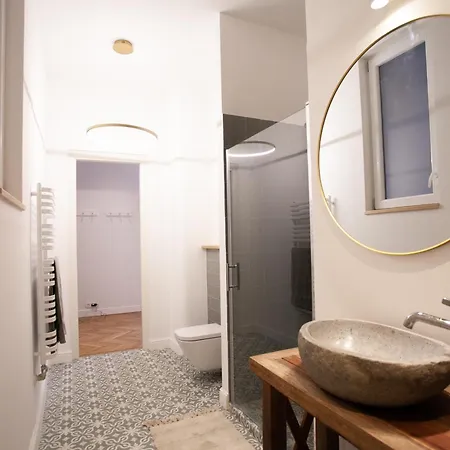 Luxury Style Next To The Market Hall Apartament *