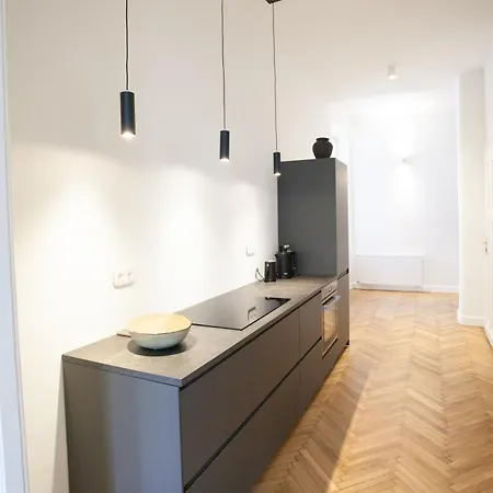 Luxury Style Next To The Market Hall Apartament *