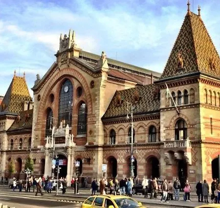 Palace District, Leisurely Nest In Crowded Dwntwn *