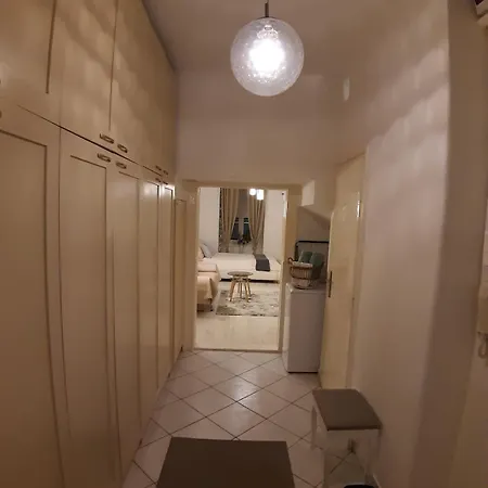 Apartment Palace District, Leisurely Nest In Crowded Dwntwn