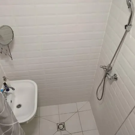 Cozy Flat For 4-6 People, Andrassy Str -oktogon Area * Budapest
