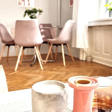 Apartment Cozy Flat For 4-6 People, Andrassy Str -oktogon Area Budapest