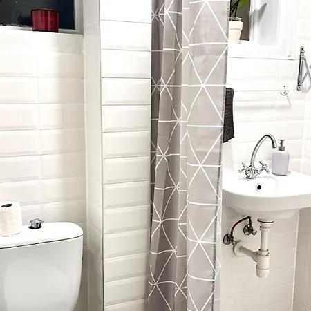 Cozy Flat For 4-6 People, Andrassy Str -oktogon Area