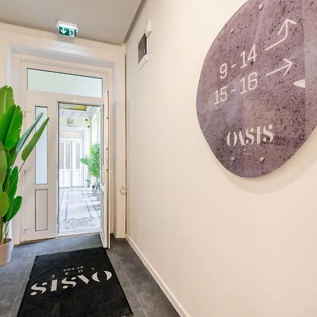 Oasis Luxe Boutique By Bqa Budapest