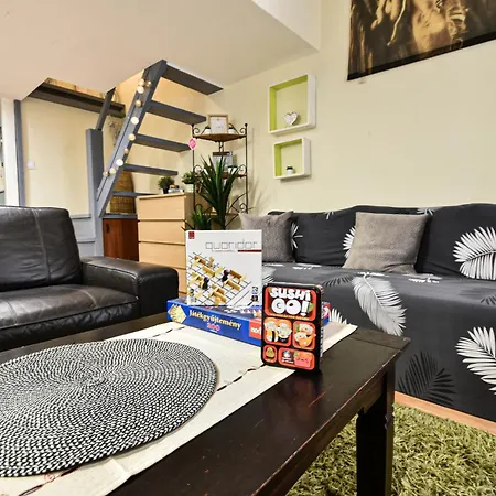 W46 - With 3 Bedrooms 2ac Max8 In Centrum Apartment
