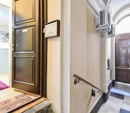 W46 - With 3 Bedrooms 2ac Max8 In Centrum Apartment *