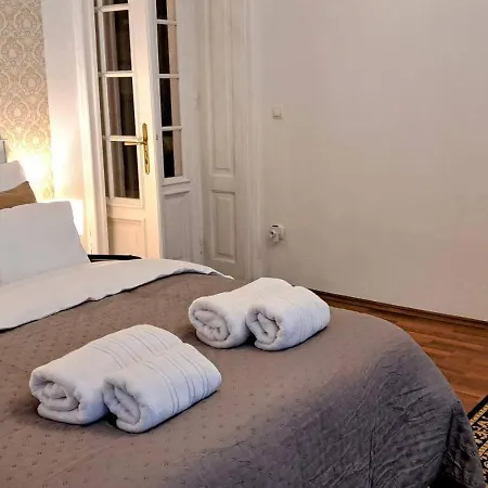 Comfort * Budapest