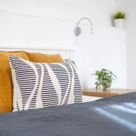 Exclusive & Grand Next To The Fashion St' Apartment *