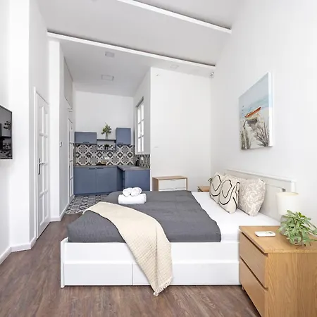 Apartment Exclusive & Grand Next To The Fashion St'
