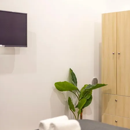 Exclusive & Grand Next To The Fashion St' Apartment *