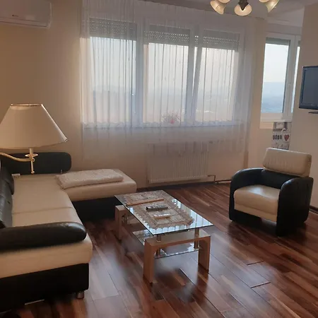 Vegas Zuglo * Budapešť