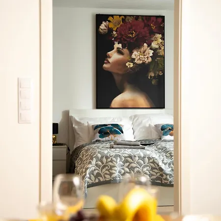 Apartment Shm *