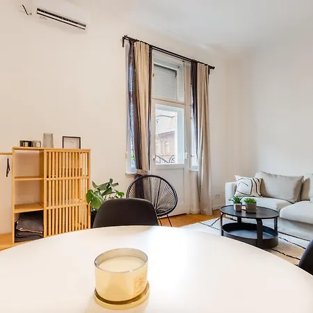 Tas Apartman *