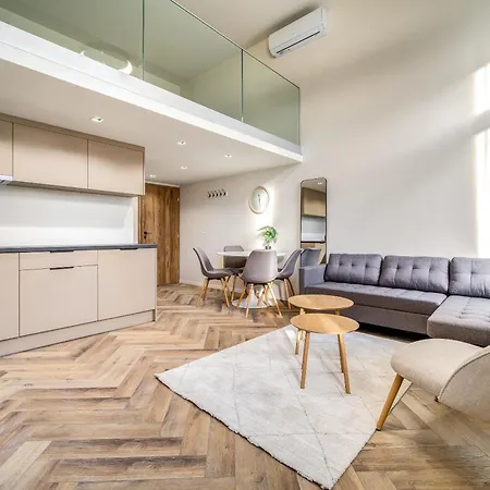 Astoria Premium - R26 בודפשט