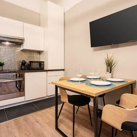 Premium 1 Bedroom On Maria St Budapest