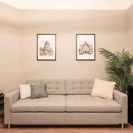Premium 1 Bedroom On Maria St Apartment *