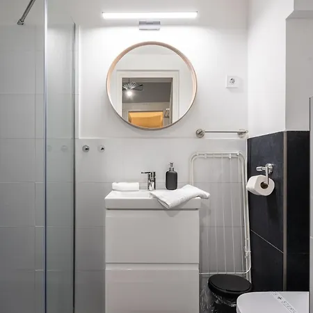 Premium 1 Bedroom On Maria St Apartment Budapest