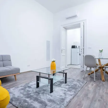 Silverlight 2bedroom D40 Apartment Budapest