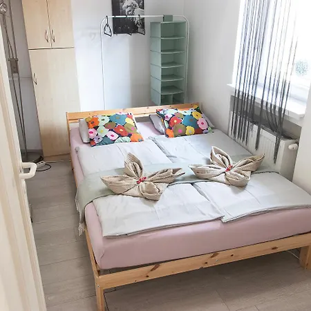 Dora Near Buda Castle With Parking! Appartement