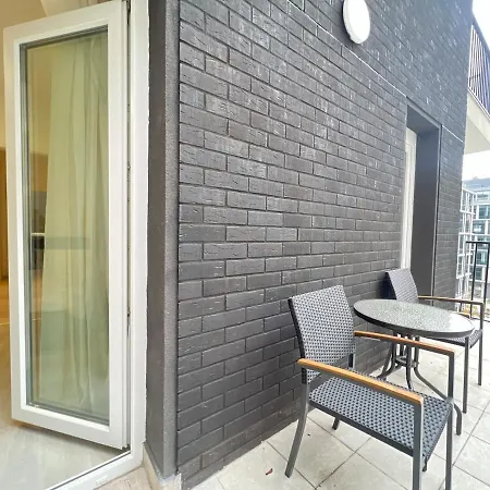 Danube 3 Beds With Big Balcony Parking 10euro A Day Appartement *