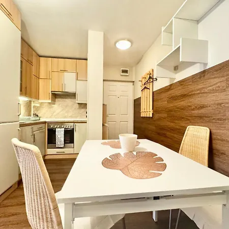 T27 Apartman *
