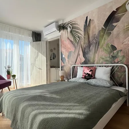 Westend Terrace 2-bedroom Apartment