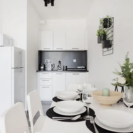 Modern Riverfront With Free Parking Apartament Budapesta