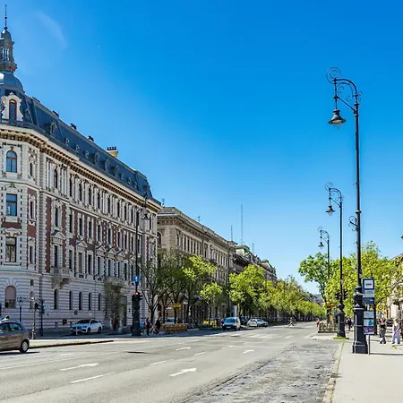 Apartment Count Andrassy Luxurious *