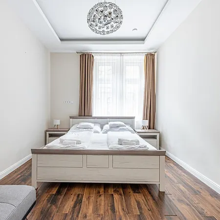 Apartamento Marble Royal & Studio- Near The Park